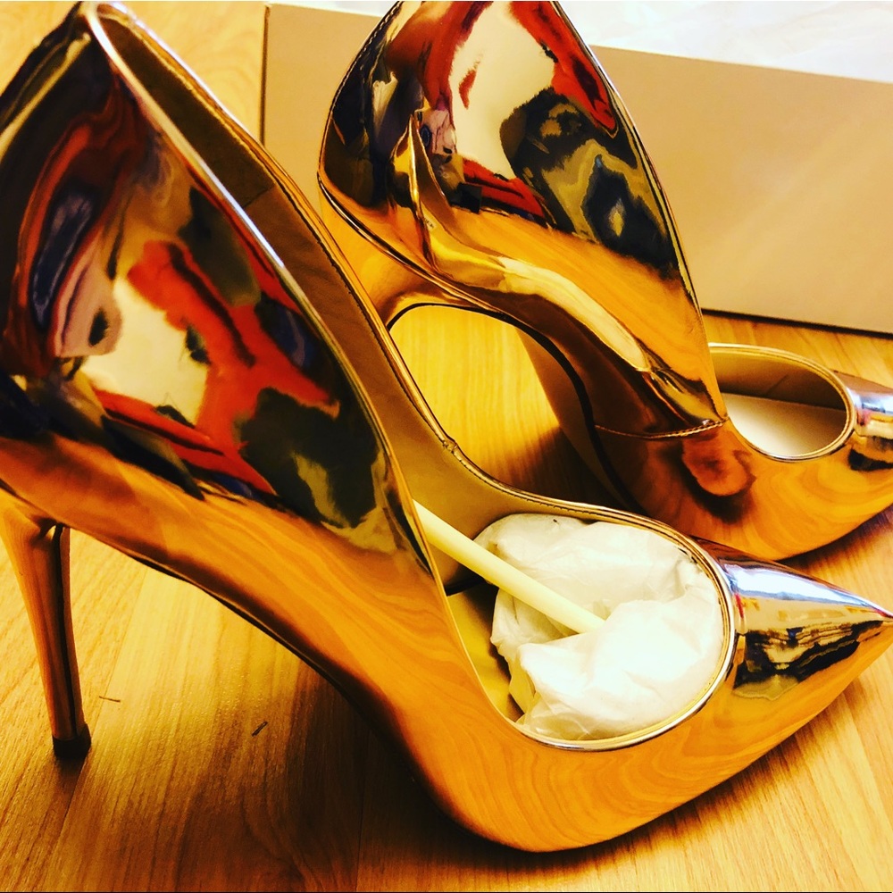 Steve Madden Daisie Rose Gold Classic Pumps